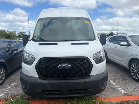 Used 2022 Ford Transit 250 148 High Roof AWD image 2