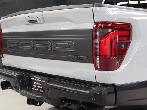 Used 2026 Ford F150 Raptor AWD/4WD image 17