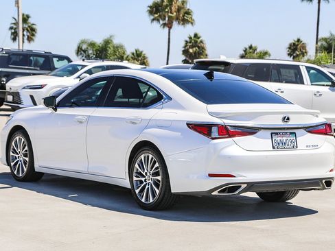 Used 2021 Lexus ES 350 w/ Premium Package FWD image 5