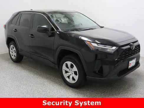 Certified 2025 Toyota RAV4 LE image 4