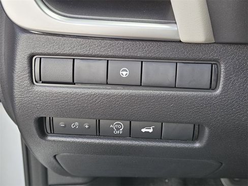 New 2026 Nissan Rogue SV w/ SV Premium Package image 30