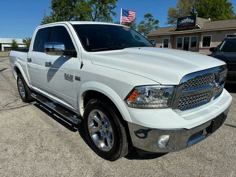 Used 2018 RAM 1500 Laramie AWD/4WD image 1