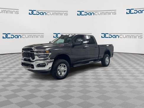 New 2026 RAM 2500 Tradesman AWD/4WD image 4