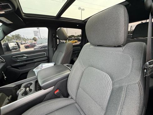 Used 2023 RAM 1500 Big Horn AWD/4WD image 14