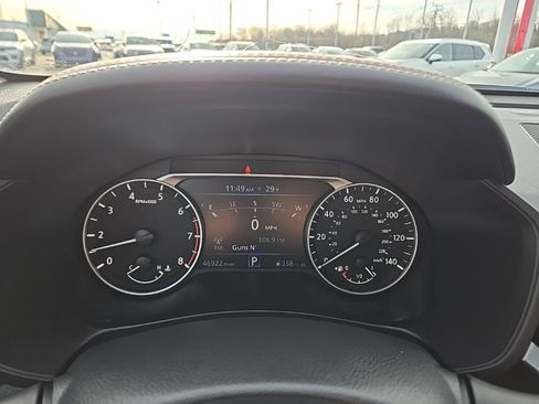 Used 2023 Nissan Altima 2.5 SR w/ SR Premium Package image 14