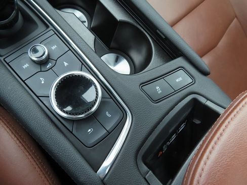 Used 2023 Cadillac XT5 Premium Luxury w/ Technology Package image 33