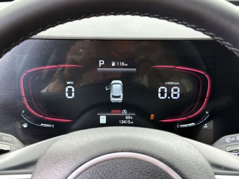 Used 2024 Kia Sportage EX FWD image 24