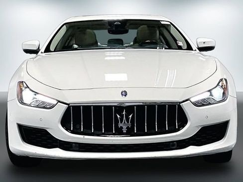 Used 2019 Maserati Ghibli RWD image 2