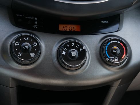 Used 2011 Toyota RAV4 2WD w/ Base L4 Extra Value Pkg image 23