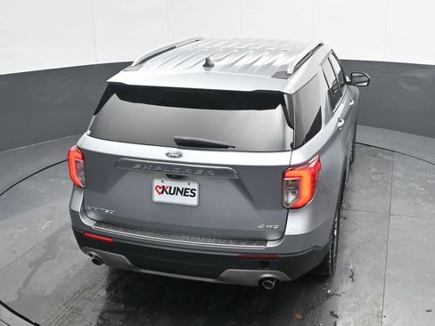 Used 2022 Ford Explorer Limited w/ Equipment Group 301A image 39
