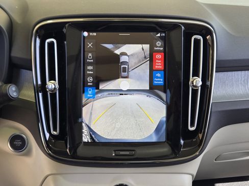 New 2026 Volvo XC40 B5 Plus w/ Protection Package Premier image 21