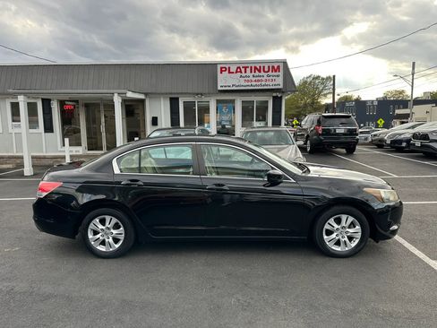 Used 2010 Honda Accord LX-P image 4