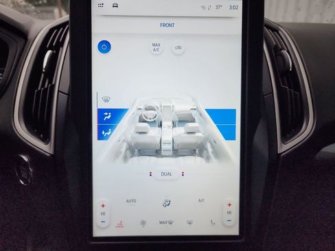 Used 2023 Ford Edge SEL image 27