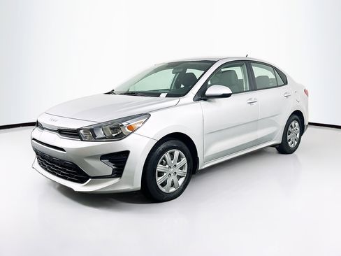 Used 2023 Kia Rio LX image 3