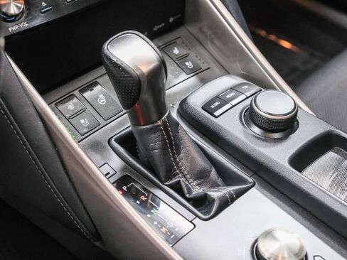 Used 2018 Lexus IS 300 F Sport AWD/4WD image 21