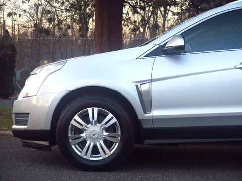 Used 2014 Cadillac SRX Luxury w/ Driver Awareness Package image 22
