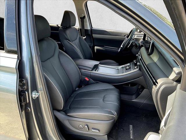 Used 2024 Hyundai Palisade SEL w/ Premium Package FWD image 7