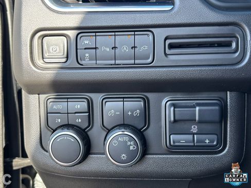 Used 2021 Chevrolet Tahoe LS w/ Driver Alert Package image 17