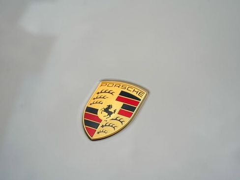 Used 2021 Porsche 911 Carrera 4 image 40