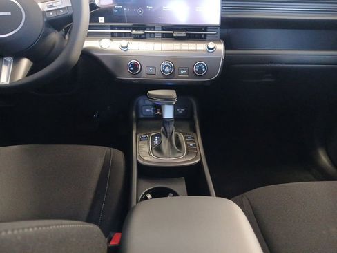 New 2026 Hyundai Kona SE FWD image 11