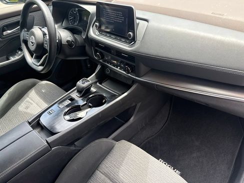 Used 2023 Nissan Rogue SV FWD image 12