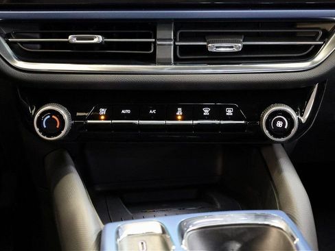New 2026 Chevrolet Equinox EV LT w/ LPO, Blackout Package image 12