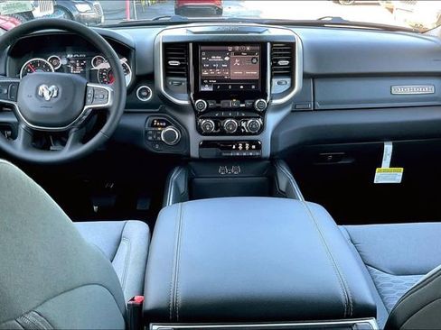 New 2026 RAM 1500 Big Horn AWD/4WD image 4