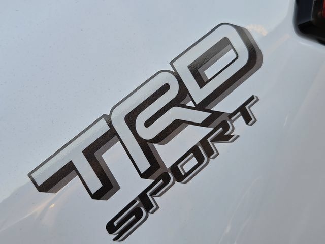 Certified 2025 Toyota Tacoma TRD Sport AWD/4WD image 9