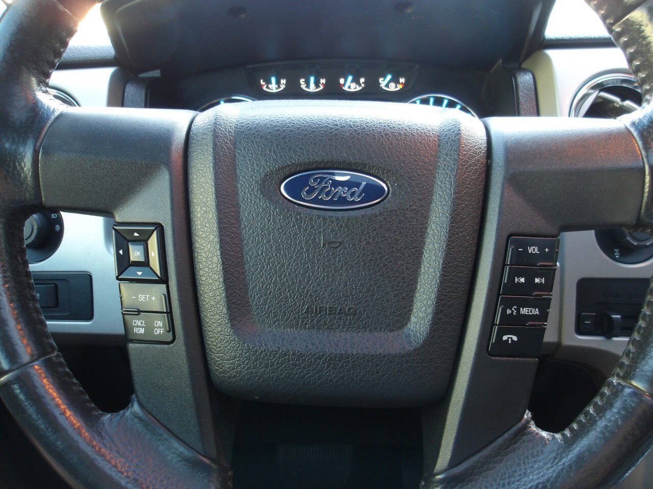 Used 2011 Ford F150 FX4 w/ FX Luxury Pkg AWD/4WD image 14