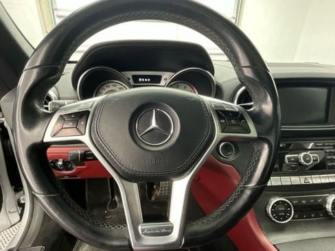 Used 2013 Mercedes-Benz SL 550 image 8