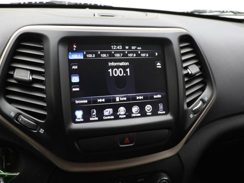 Used 2017 Jeep Cherokee Latitude w/ True North Edition image 21