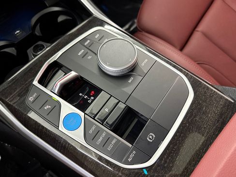 Used 2023 BMW i4 eDrive40 w/ Premium Package RWD image 16