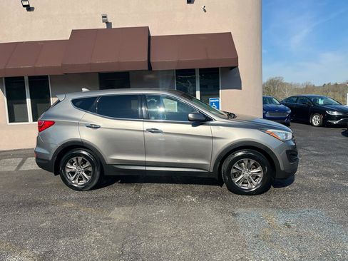 Used 2015 Hyundai Santa Fe Sport image 4