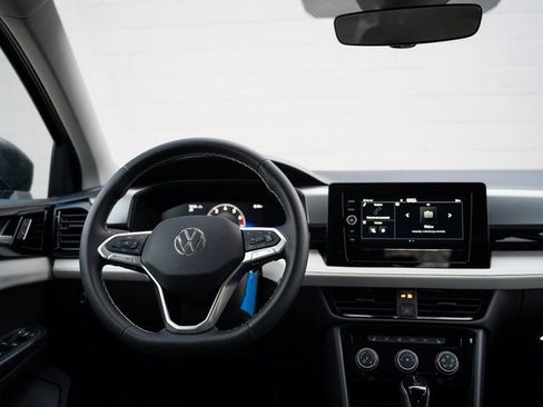 New 2026 Volkswagen Taos S image 10