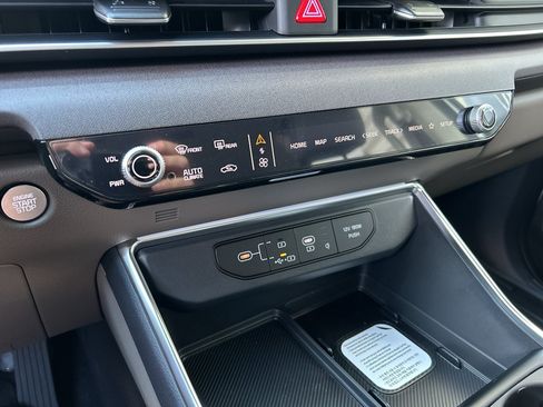New 2026 Kia Carnival EX FWD image 22
