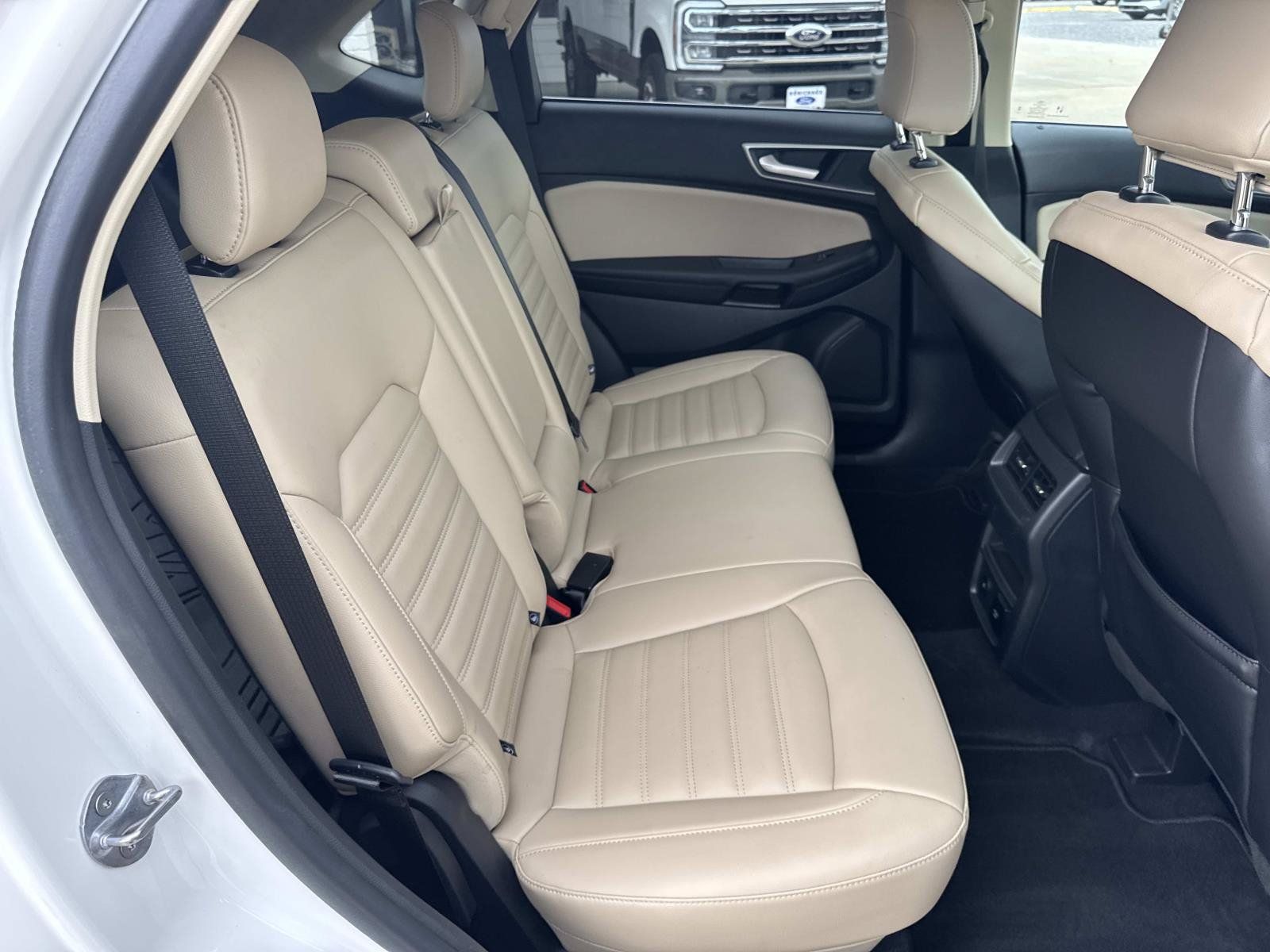 Used 2024 Ford Edge SEL w/ Convenience Package AWD/4WD image 9