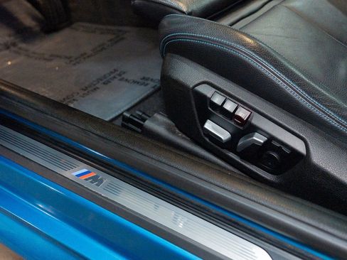 Used 2017 BMW M2 image 25