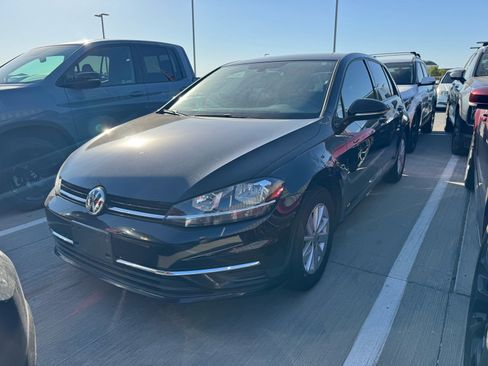 Used 2019 Volkswagen Golf S FWD image 2