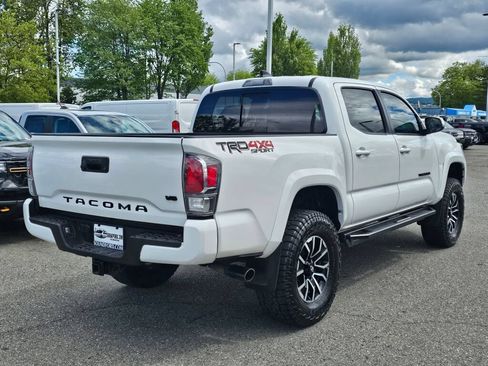 Used 2022 Toyota Tacoma TRD Sport w/ Black Out Package (TMS) AWD/4WD image 6