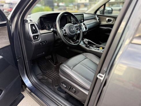Used 2021 Kia Sorento EX w/ Panoramic Sunroof Package AWD/4WD image 22