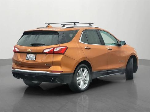 Used 2018 Chevrolet Equinox Premier image 6