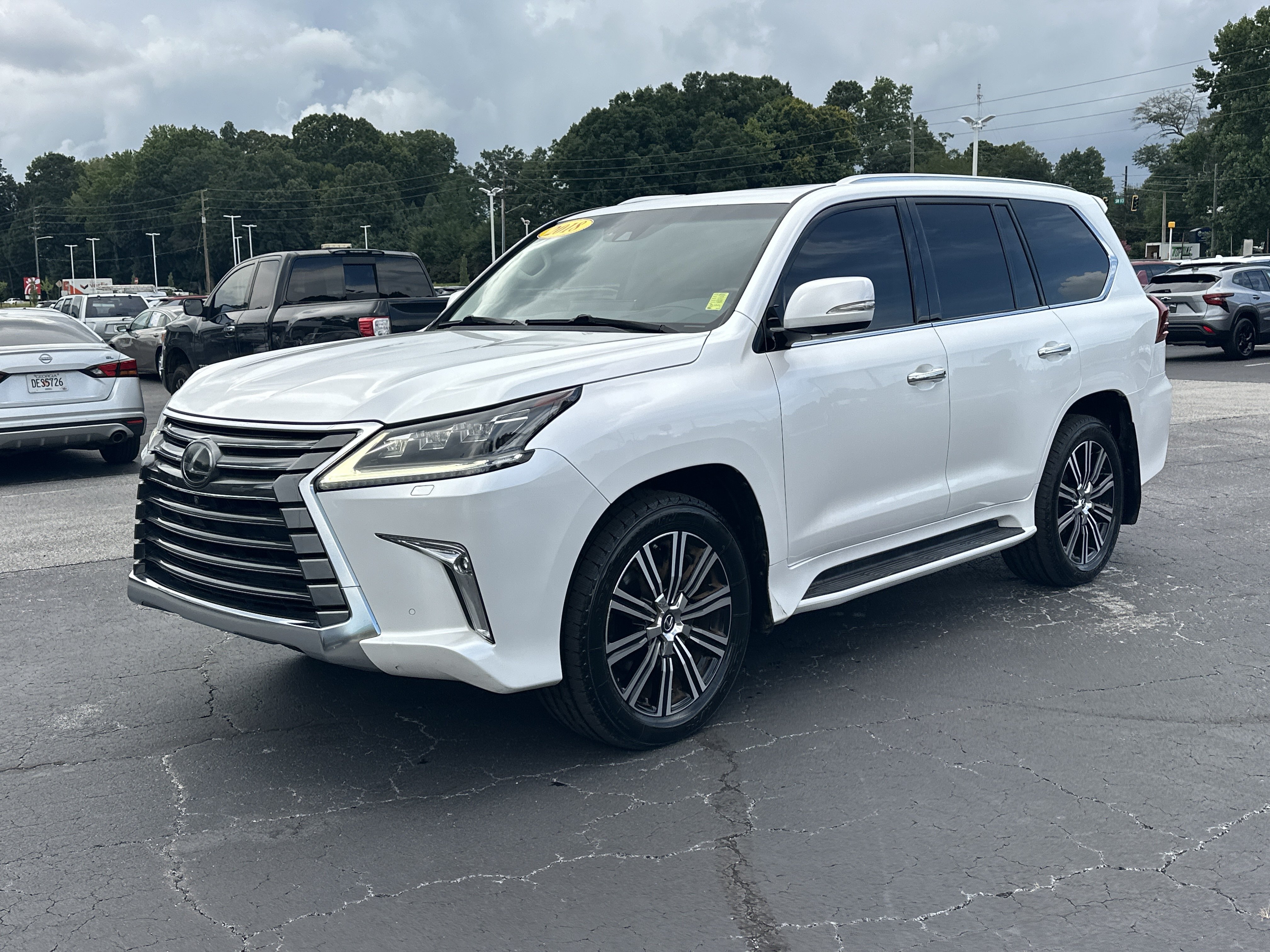 Used 2018 Lexus LX 570 4WD w/ Luxury Package image 4