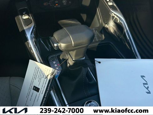 New 2026 Kia Sorento S image 30