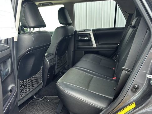 Used 2016 Toyota 4Runner Limited AWD/4WD image 17