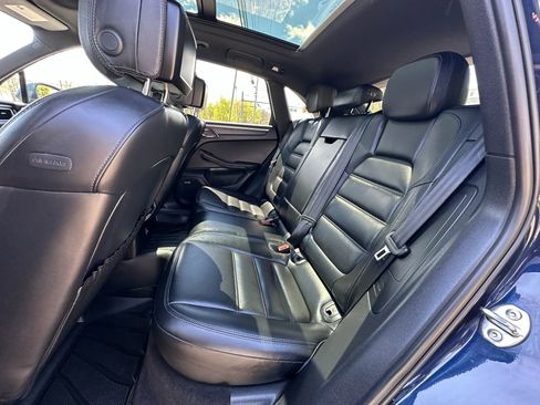 Used 2017 Porsche Macan AWD/4WD image 16