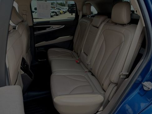 Used 2021 Lincoln Nautilus Reserve AWD/4WD image 23