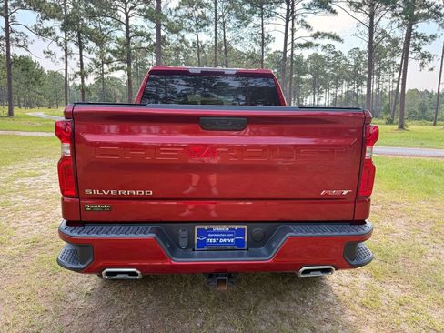 Used 2023 Chevrolet Silverado 1500 RST w/ Z71 Off-Road Package AWD/4WD image 4