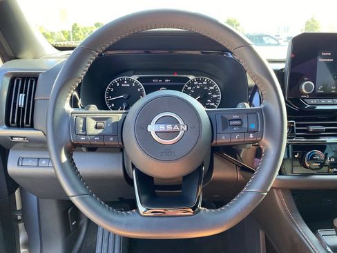 Used 2024 Nissan Pathfinder Rock Creek AWD/4WD image 13