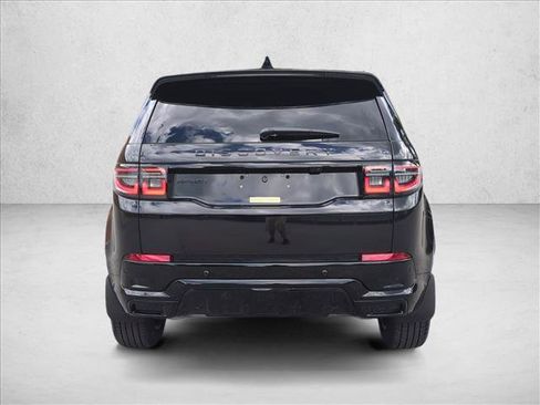 Used 2024 Land Rover Discovery Sport Dynamic SE image 10
