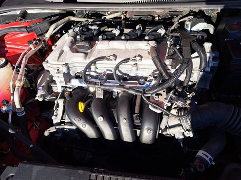 Certified 2021 Toyota Corolla LE image 31